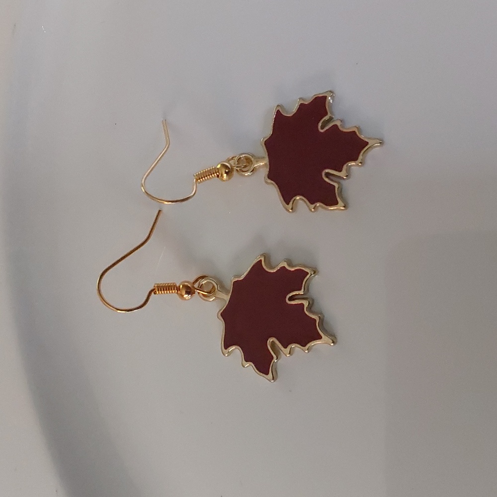 Maple leaf Earrings   Colorful Fall Autumn Burgundy